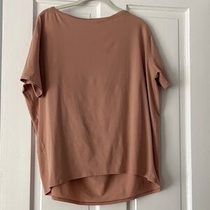 lululemon peach top